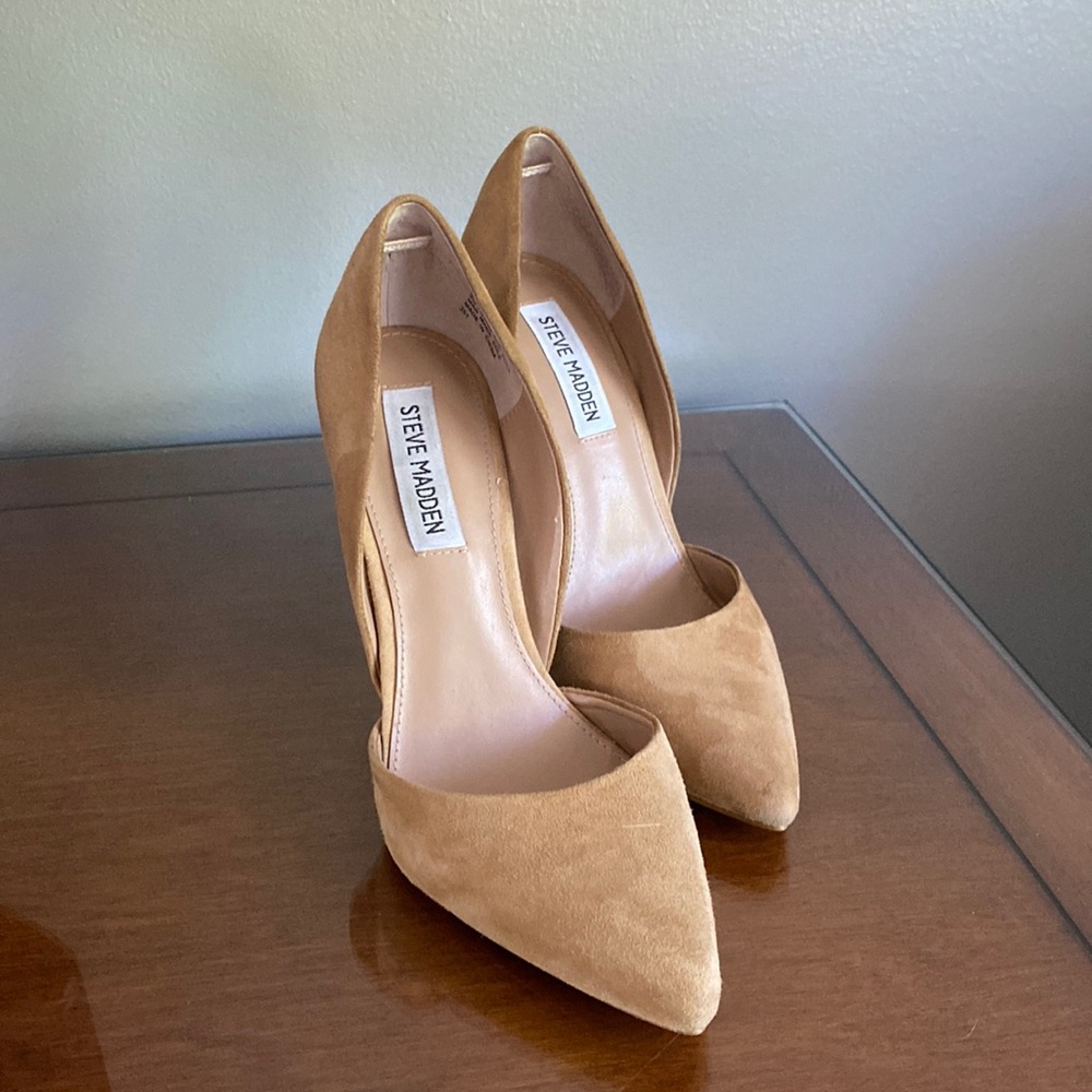 Nude Steve Madden suede pumps size 8